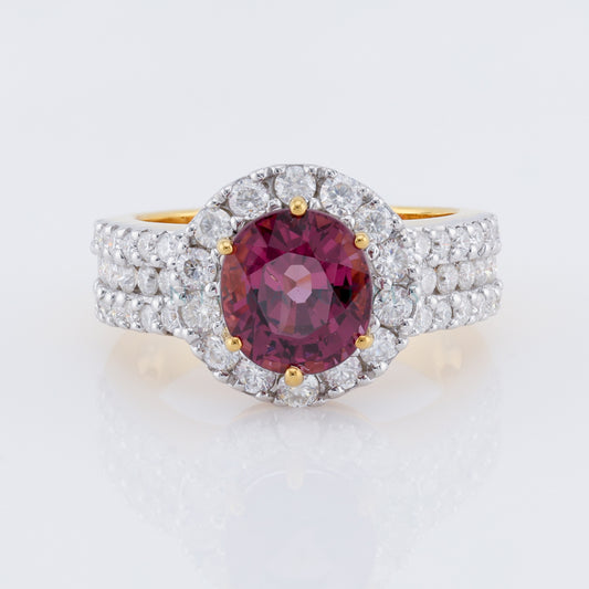 แหวนพลอยแดงประดับเพชร