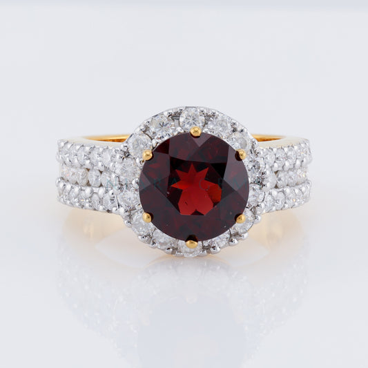 แหวนทับทิมประดับเพชร