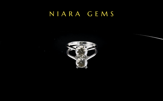 แหวนเพชร 1 กะรัต ความบริสุทธิ์ VS ประดับด้วยตัวเรือนทองคำขาว 2.05 กรัม